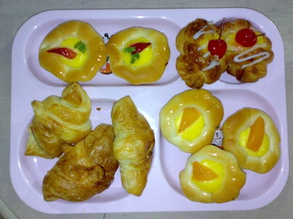 07-pastries-buns