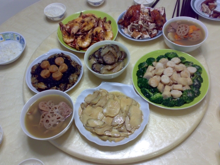 chinese-new-year-reunion-dinner