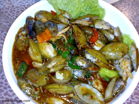 fried-mussel-with-sambal-sauce