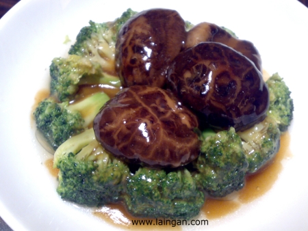 mushroom-with-broccoli